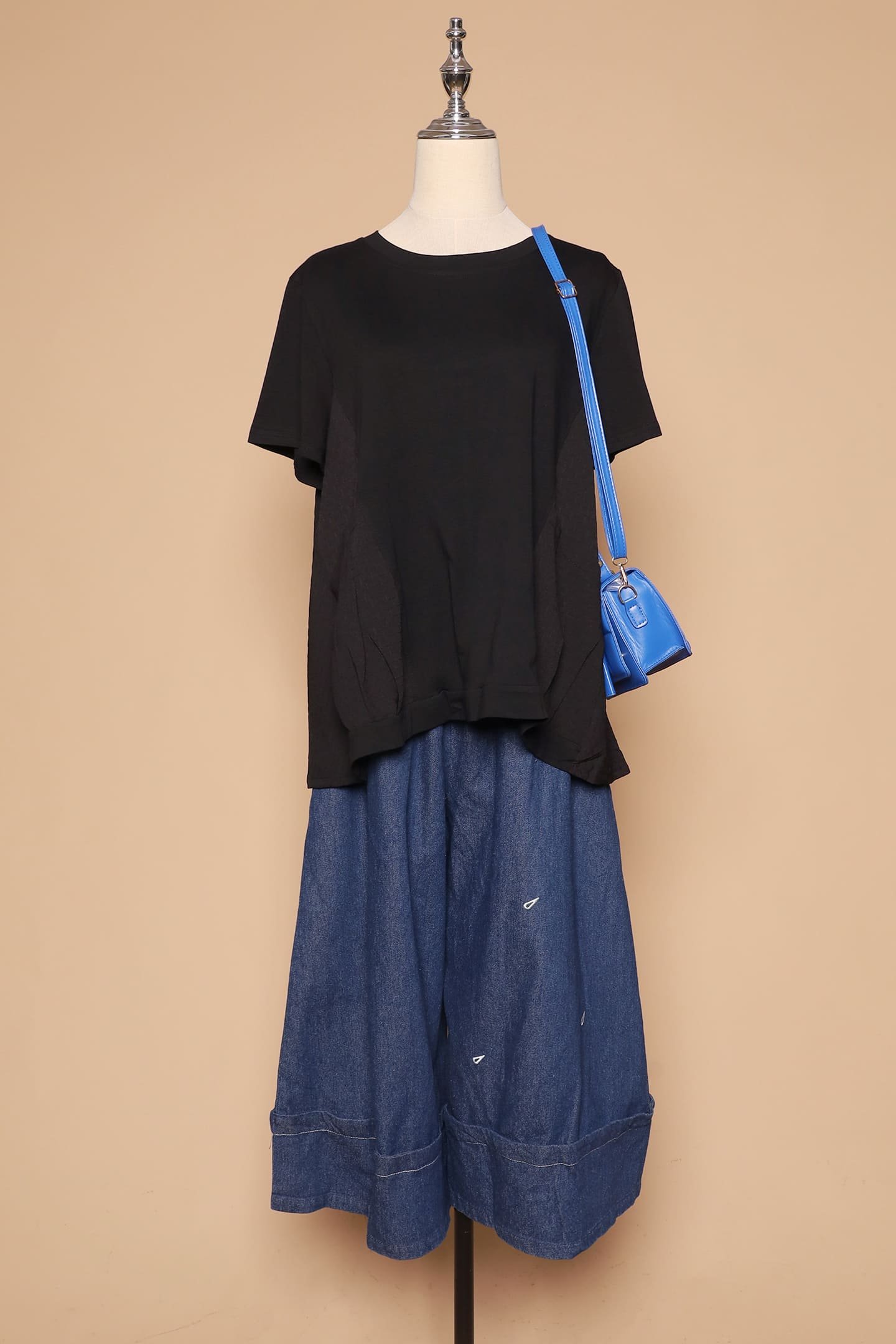 PO - Brion Pocket Top in Black - Image 1