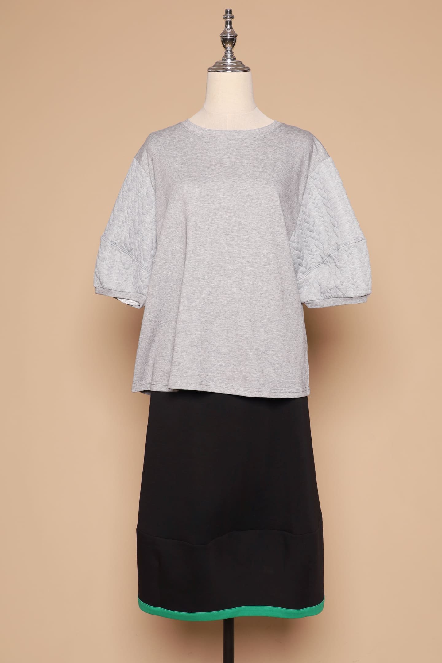 PO - Yuan Embossed Sleeves Top in Grey - Image 4