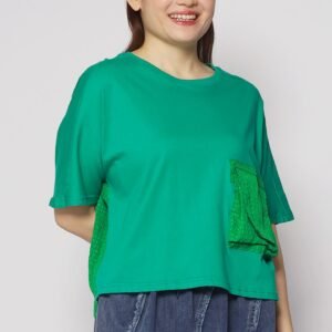 Roon Pocket Top in Green - Image 1