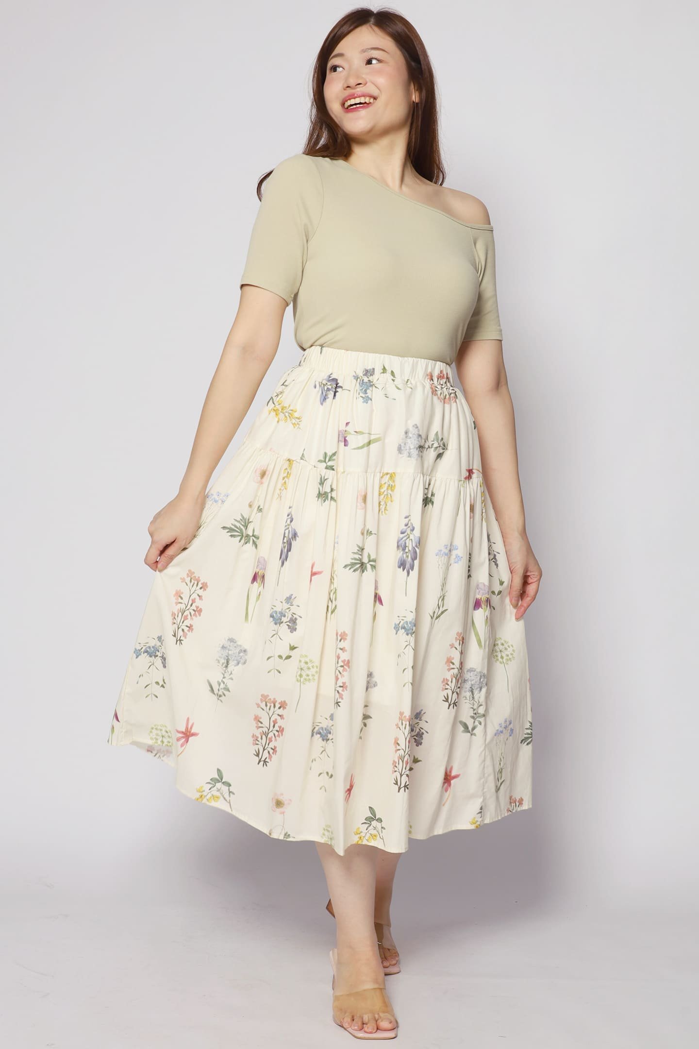 Zann Floral Skirt in Cream - Image 3
