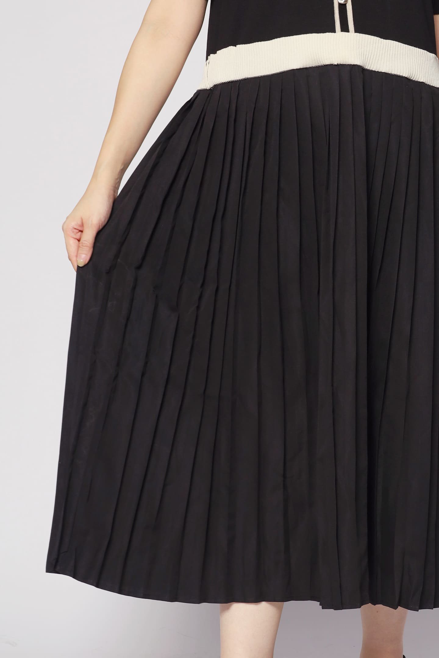Audrey Knit Dress in Black - Image 9
