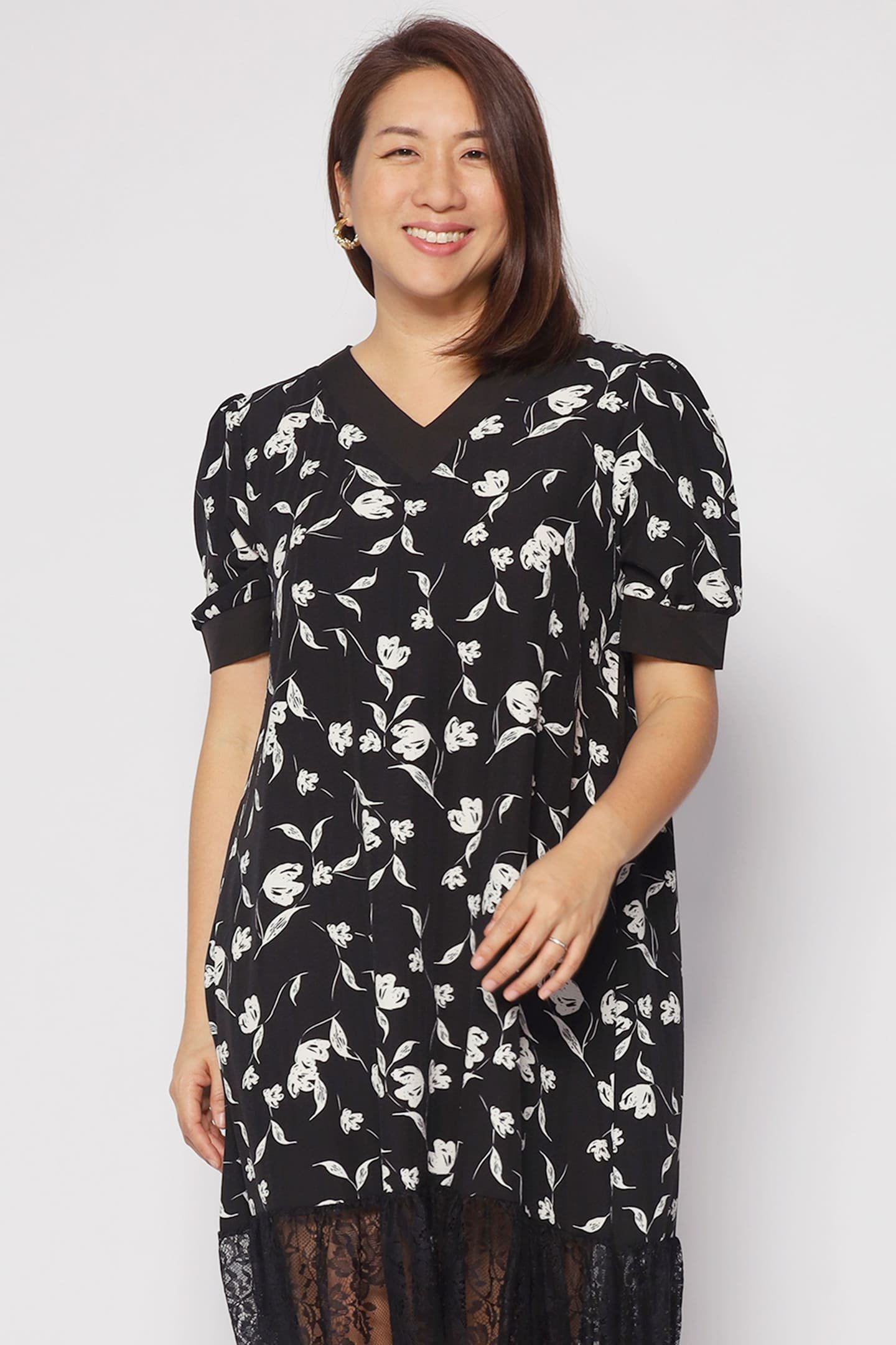 Calandra Floral Lace Dress - Image 4