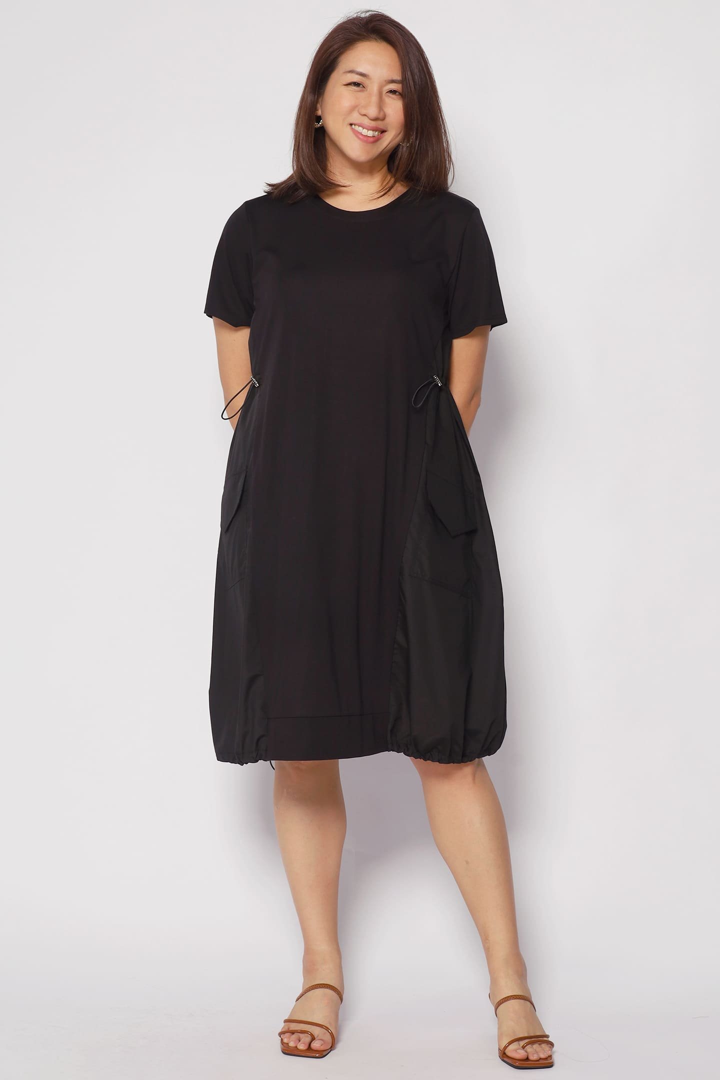 Ember Pocket Dress in Black - Image 5