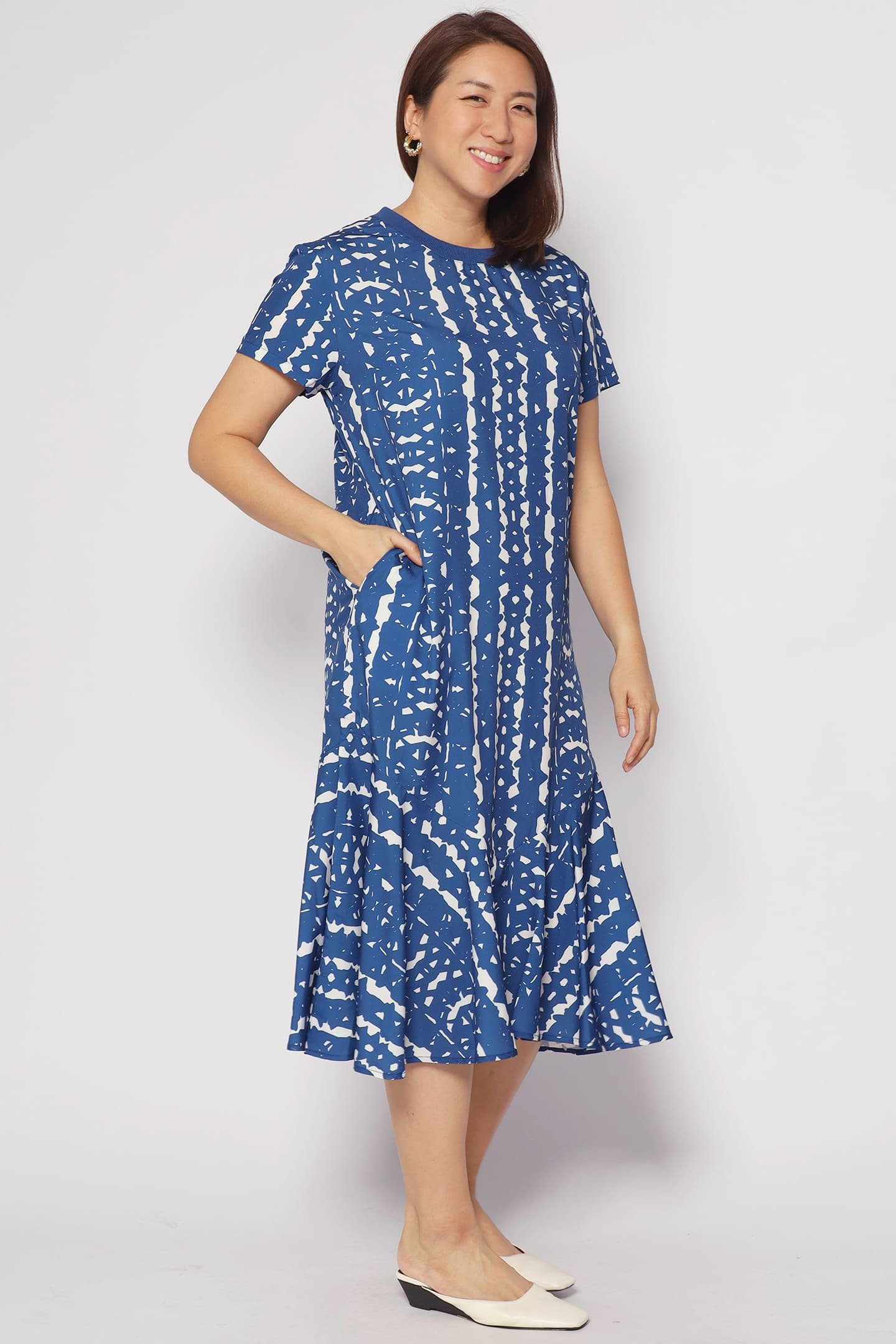 Gisele Dress in Blue Madrid - Image 9