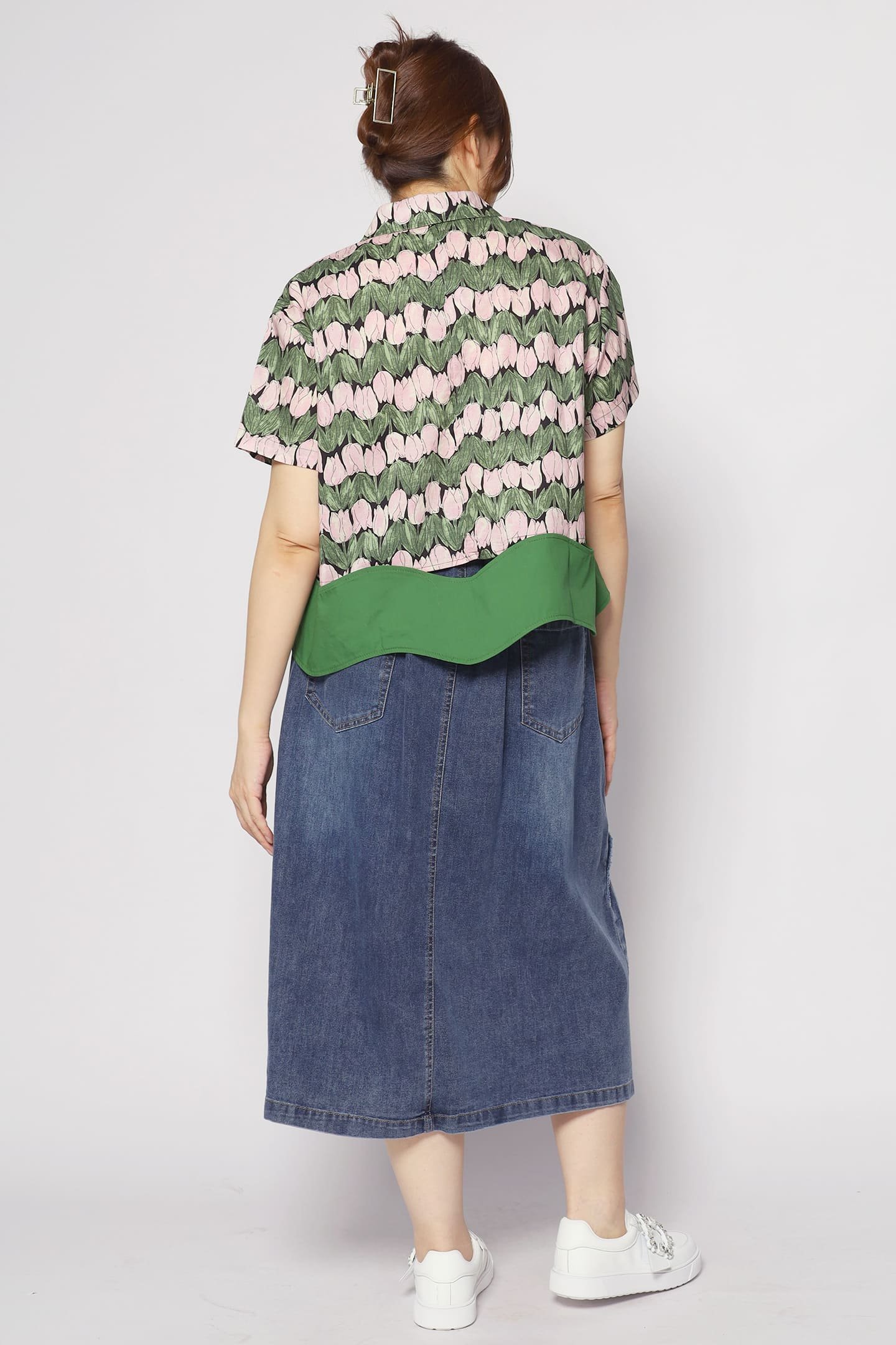 Backorders Harnie Top in Tulip Print - Image 6