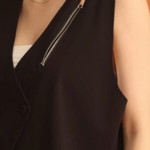 CHOSEN - Joo Zipper Vest in Black - Image 12