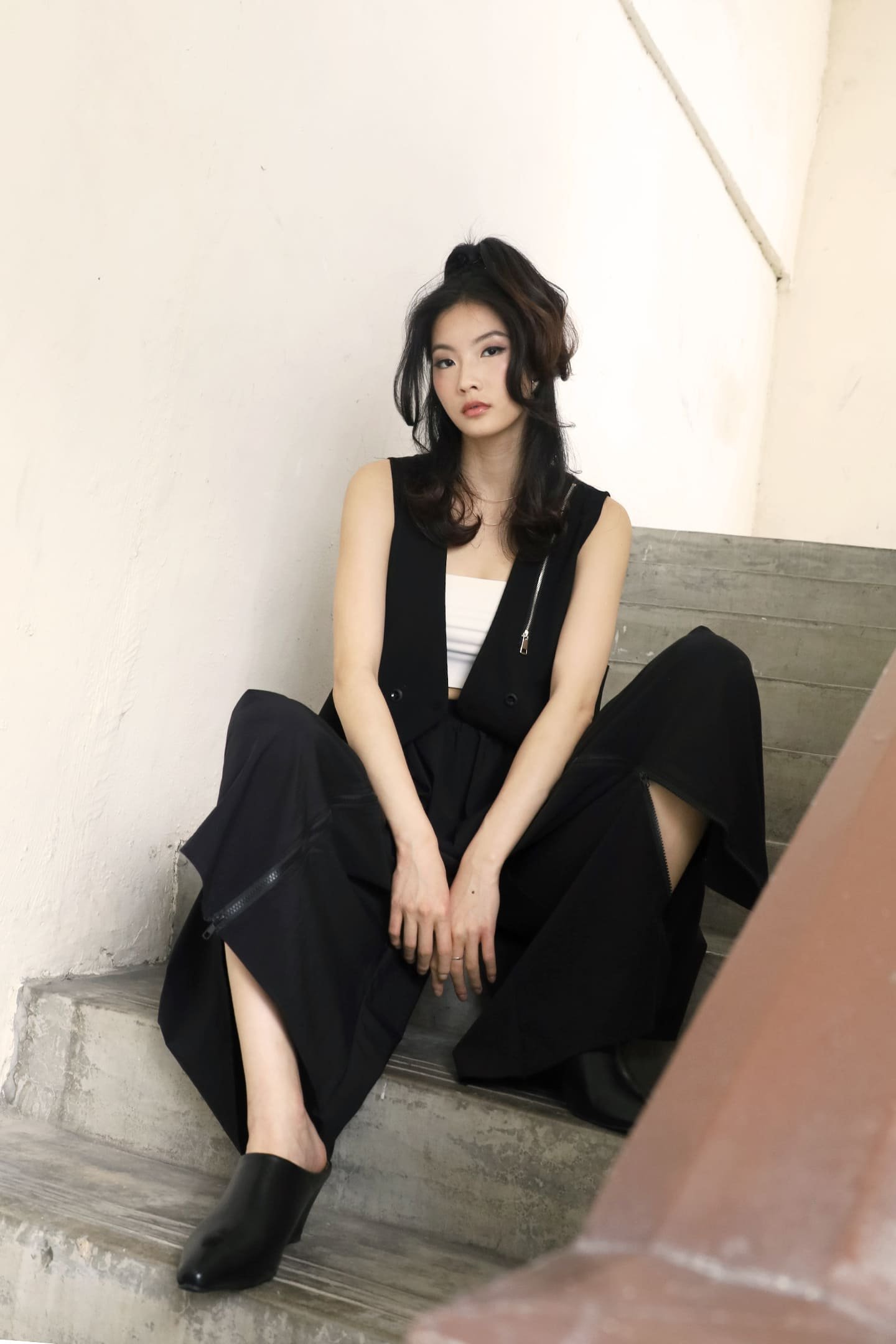CHOSEN - Joo Zipper Vest in Black - Image 1