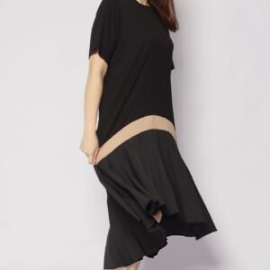 Leigh Colourblock Dress in Black - Image 6