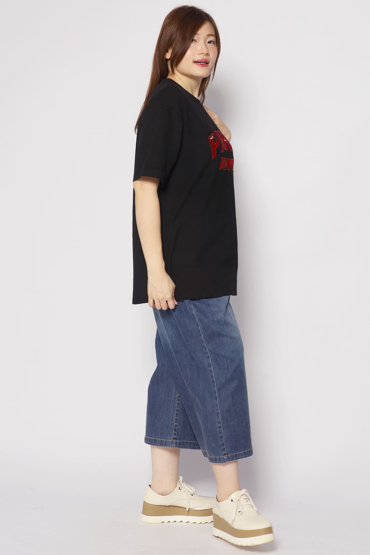 La Paris Tee in Black - Image 6