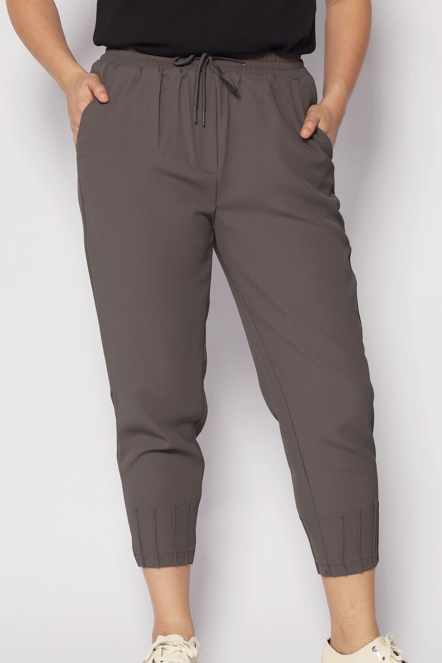 Yancy Pants in Grey - Image 8